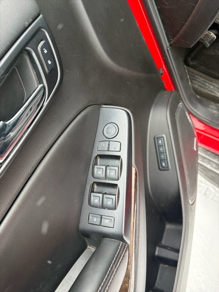 Chevrolet Suburban LT 1500 4WD 2015