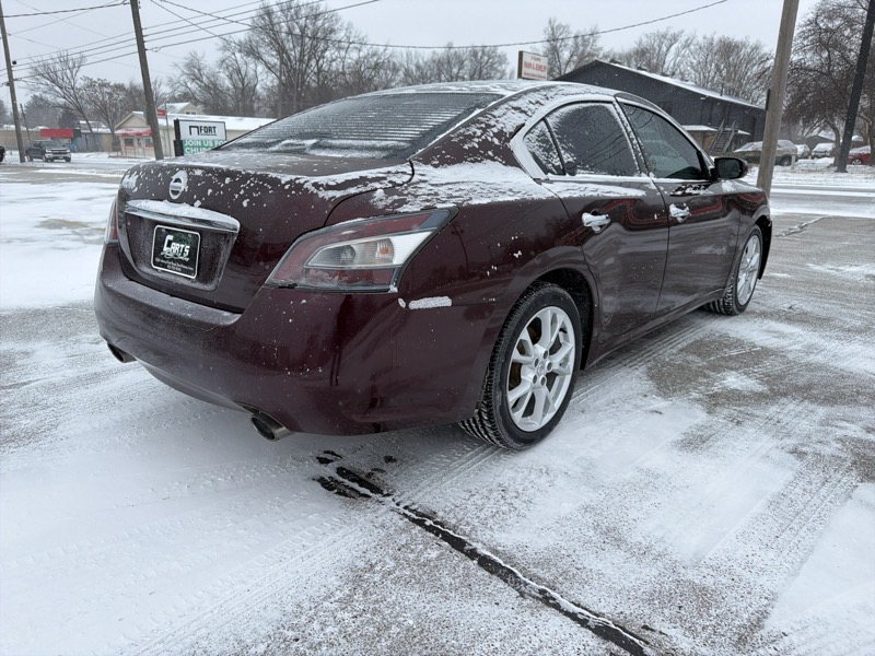 Nissan Maxima SV 2014