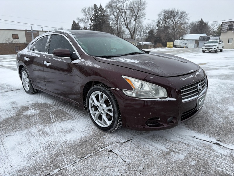 Nissan Maxima SV 2014