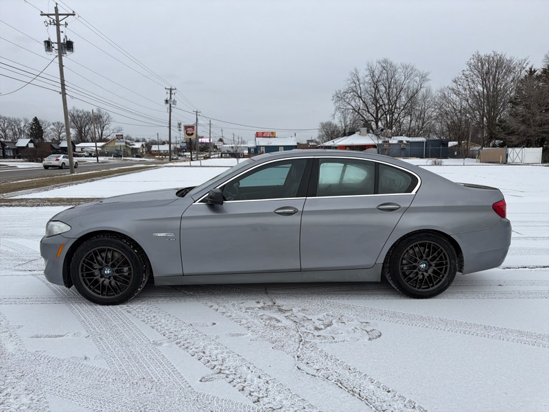 BMW 5-Series 535i xDrive 2012