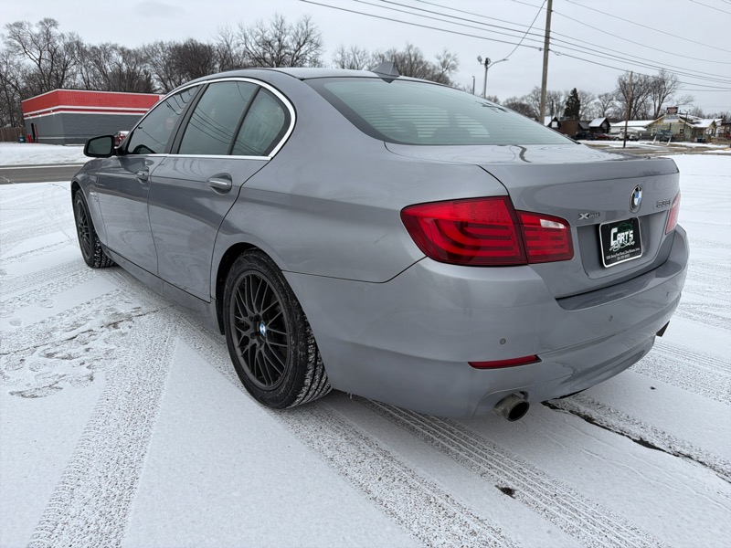 BMW 5-Series 535i xDrive 2012