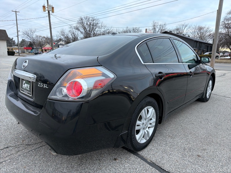 Nissan Altima 2.5 S 2010