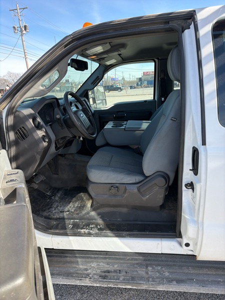 Ford F-350 SD Lariat SuperCab Long Bed DRW 4WD 2013