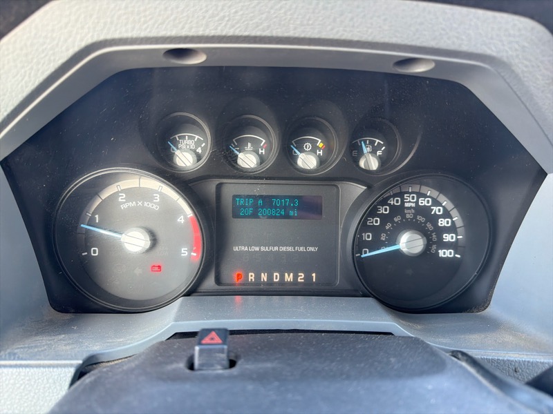 Ford F-350 SD Lariat SuperCab Long Bed DRW 4WD 2013