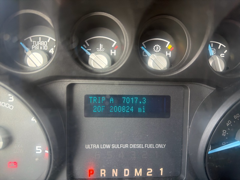 Ford F-350 SD Lariat SuperCab Long Bed DRW 4WD 2013