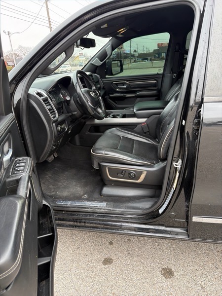 RAM 1500 2WD Crew Cab 140.5" Lone Star 2019