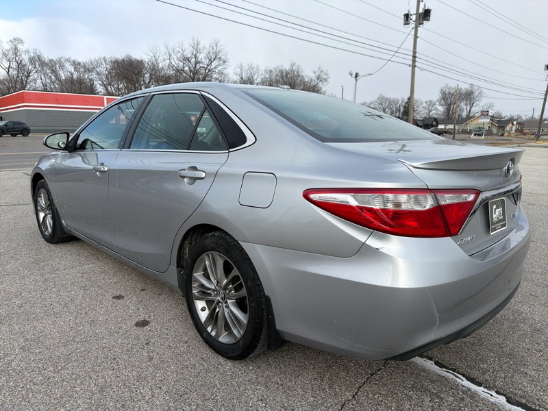 Toyota Camry Hybrid XLE 2015