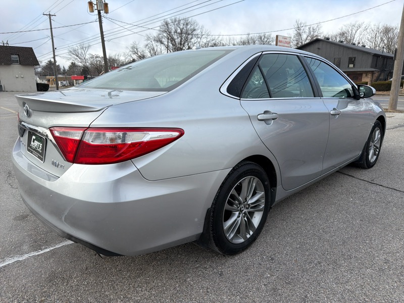 Toyota Camry Hybrid XLE 2015