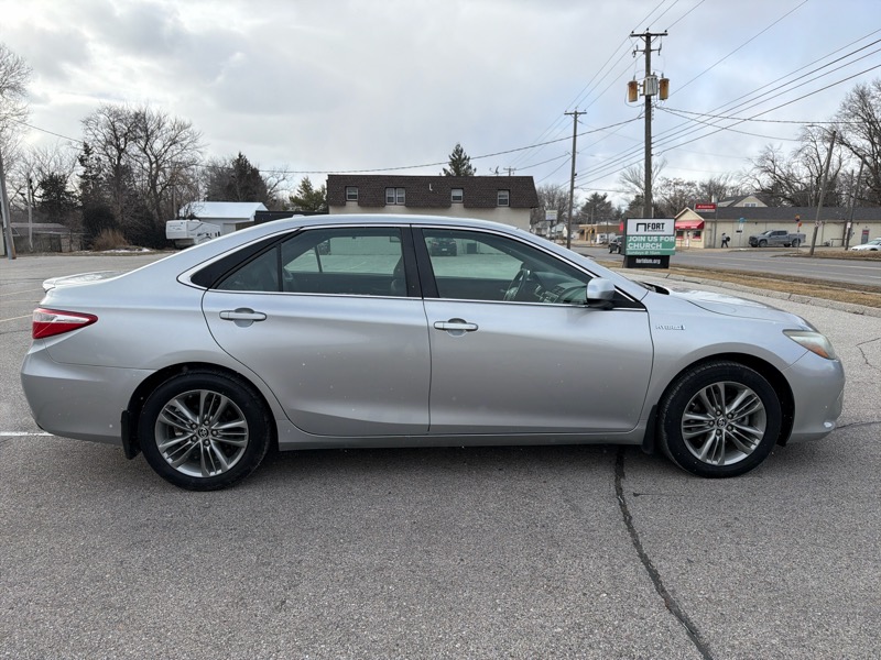 Toyota Camry Hybrid XLE 2015