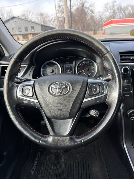 Toyota Camry Hybrid XLE 2015