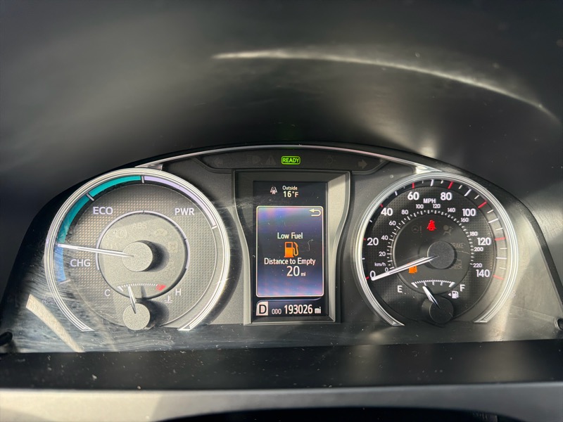 Toyota Camry Hybrid XLE 2015