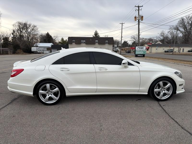 Mercedes-Benz CLS-Class CLS550 4MATIC 2013