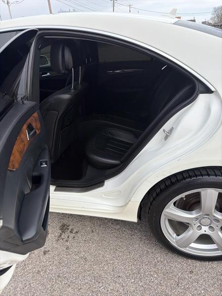 Mercedes-Benz CLS-Class CLS550 4MATIC 2013