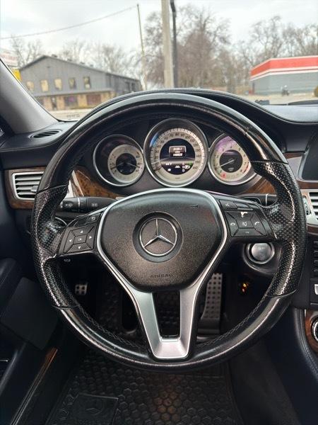 Mercedes-Benz CLS-Class CLS550 4MATIC 2013
