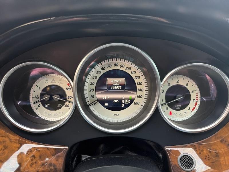 Mercedes-Benz CLS-Class CLS550 4MATIC 2013