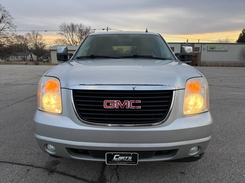 GMC Yukon XL SLT-1 1/2 Ton 4WD 2010