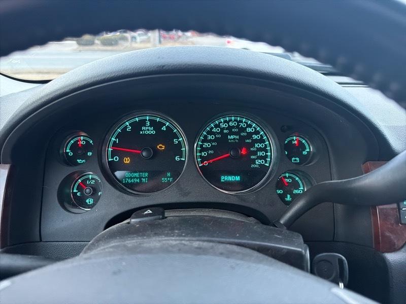 GMC Yukon XL SLT-1 1/2 Ton 4WD 2010