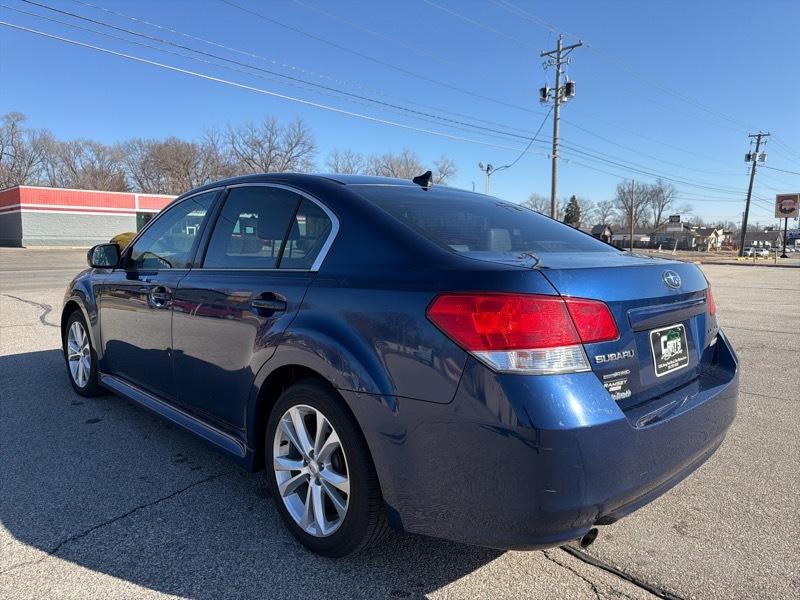 Subaru Legacy 2.5i Limited 2011
