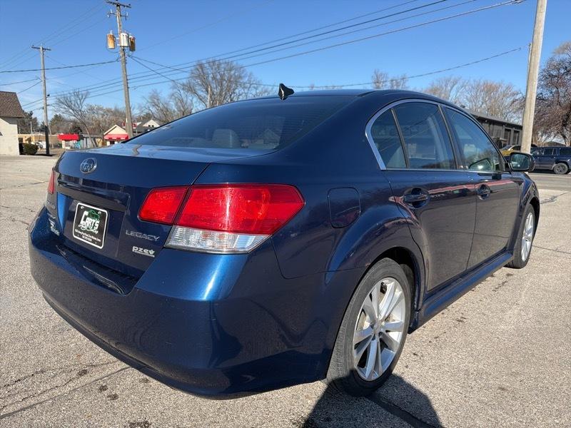 Subaru Legacy 2.5i Limited 2011