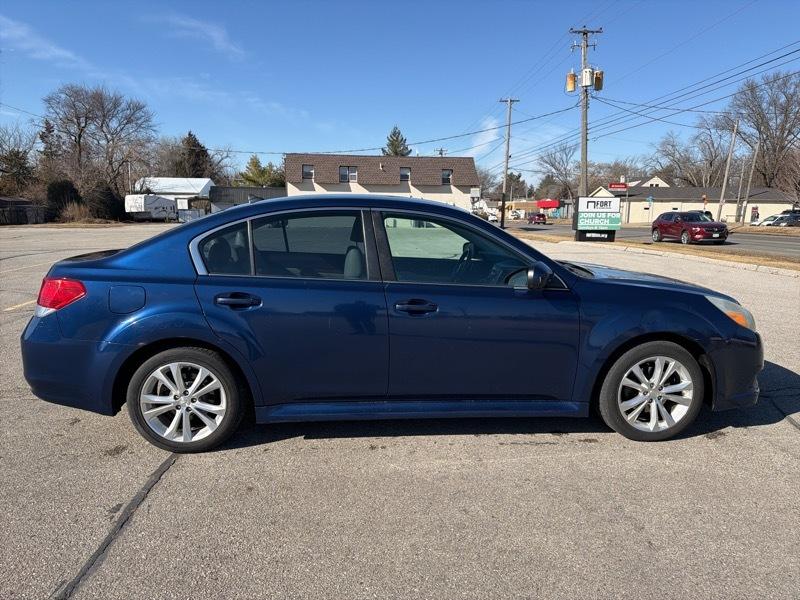Subaru Legacy 2.5i Limited 2011