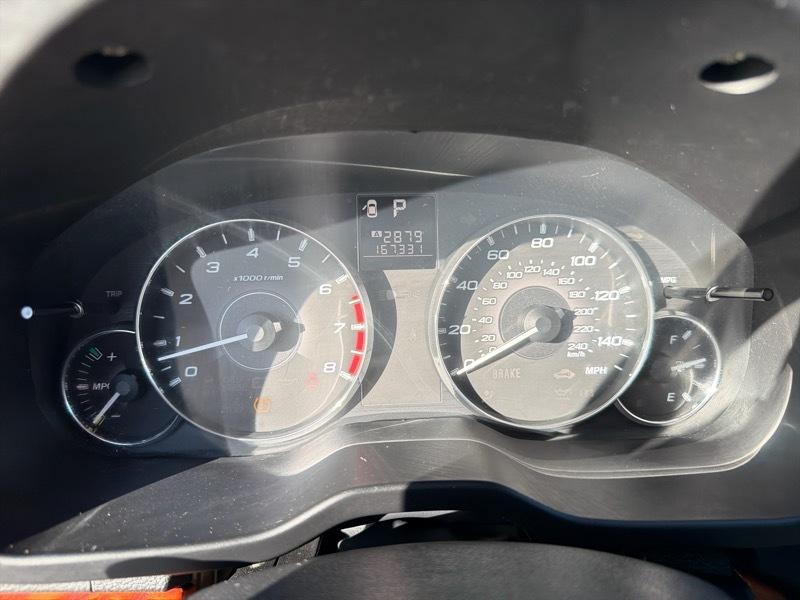 Subaru Legacy 2.5i Limited 2011