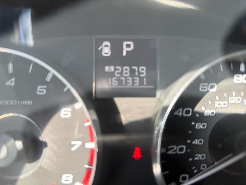 Subaru Legacy 2.5i Limited 2011