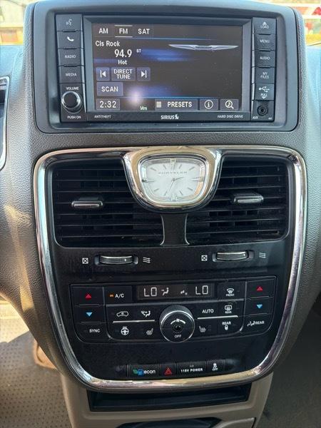 Chrysler Town & Country Touring 2014