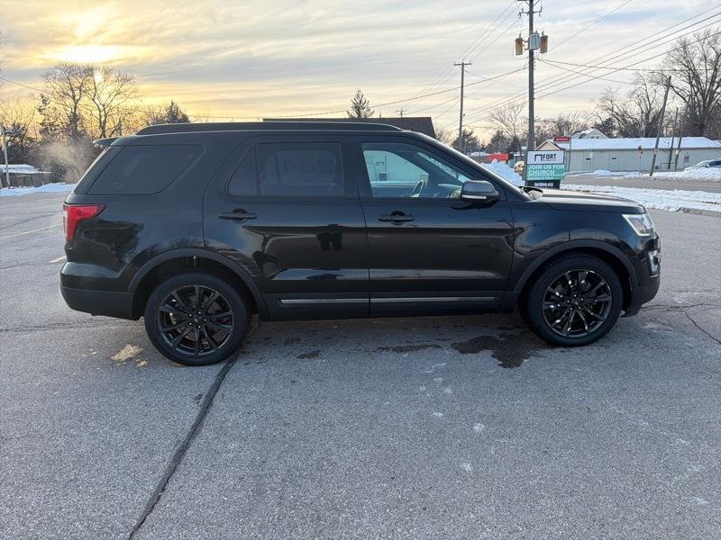 Ford Explorer XLT FWD 2017