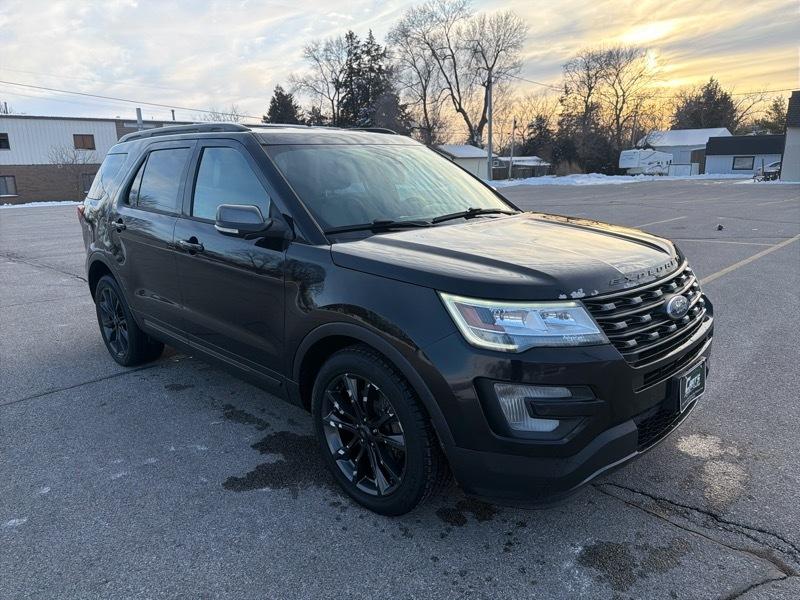 Ford Explorer XLT FWD 2017