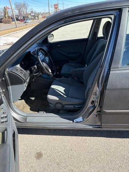 Honda Civic LX sedan 2005