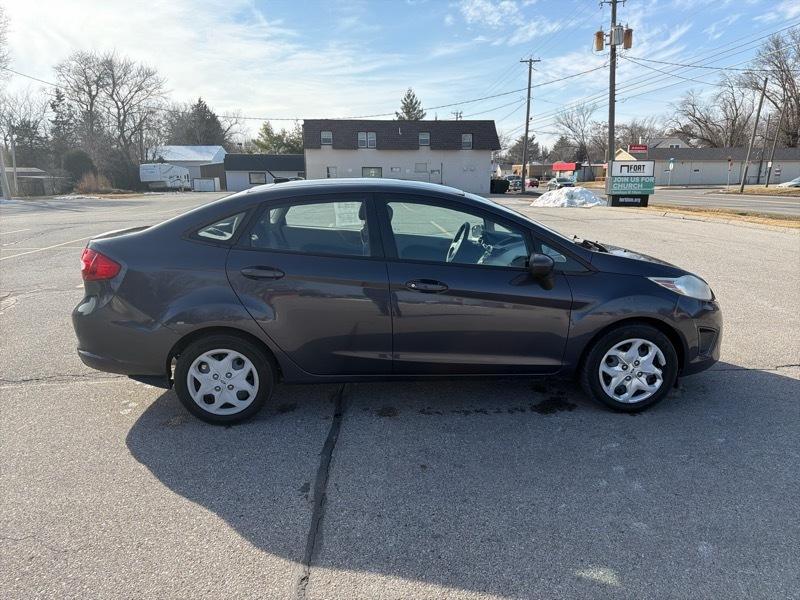 Ford Fiesta S Sedan 2013
