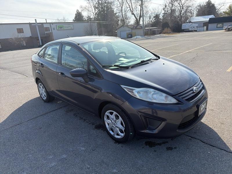 Ford Fiesta S Sedan 2013