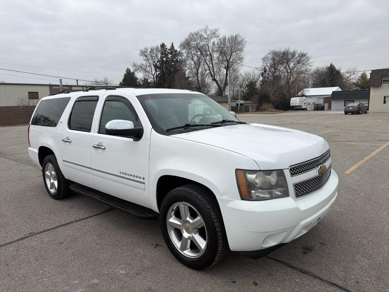 Chevrolet Suburban LTZ 1500 4WD 2009