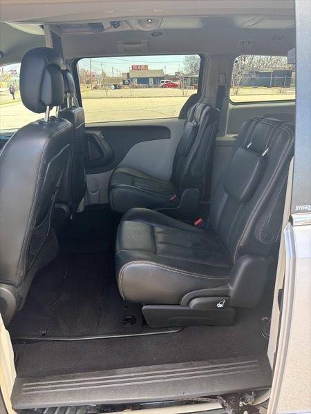 Chrysler Town & Country Touring 2014