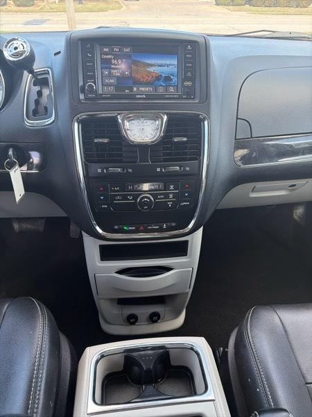 Chrysler Town & Country Touring 2014