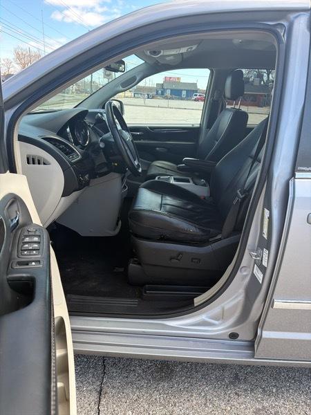 Chrysler Town & Country Touring 2014