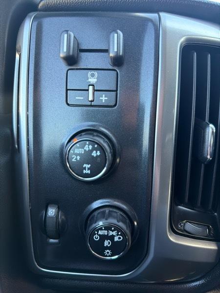 Chevrolet Silverado 1500 LT Crew Cab Long Box 4WD 2015