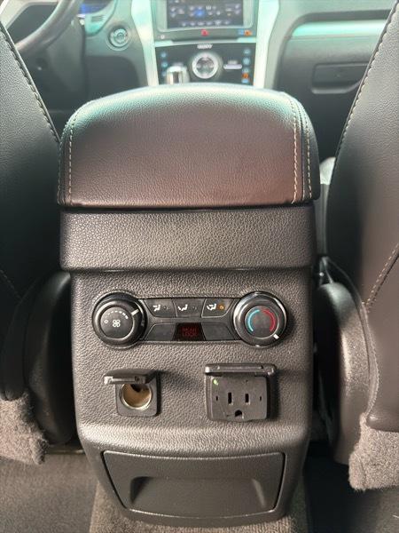 Ford Explorer Sport 4WD 2013