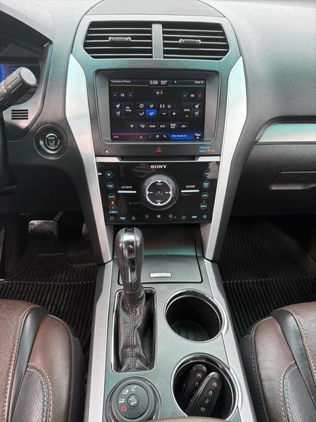 Ford Explorer Sport 4WD 2013