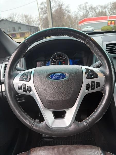 Ford Explorer Sport 4WD 2013