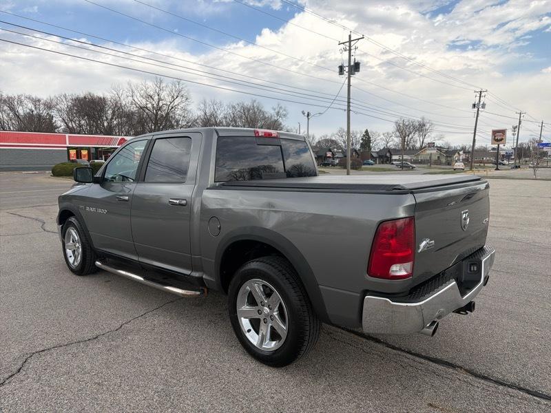 RAM 1500 SLT Crew Cab 4WD 2012