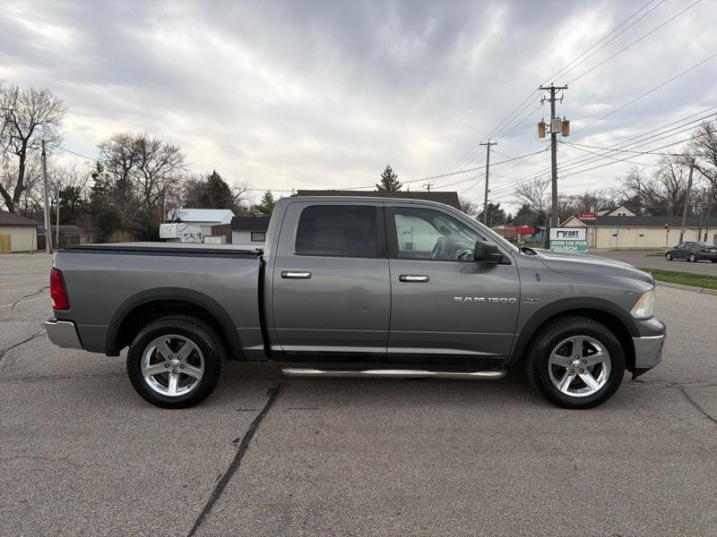 RAM 1500 SLT Crew Cab 4WD 2012