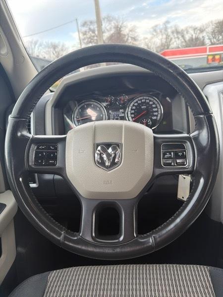 RAM 1500 SLT Crew Cab 4WD 2012