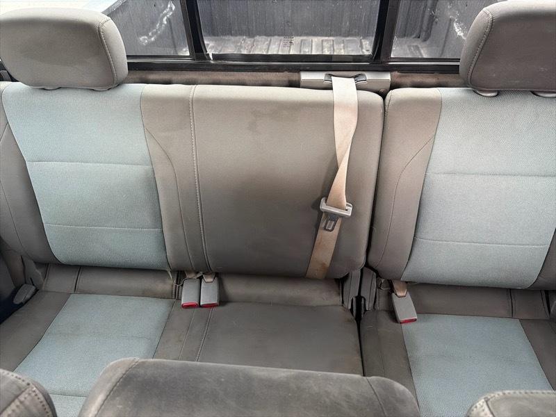 Nissan Titan XE King Cab 2WD 2005