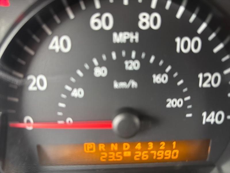 Nissan Titan XE King Cab 2WD 2005