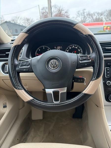 Volkswagen Passat 2.0L TDI SEL Premium 2013