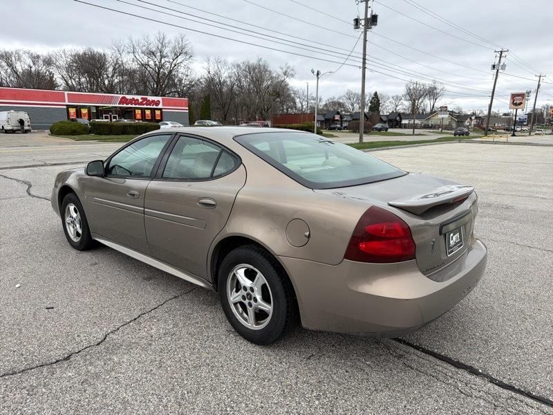 Pontiac Grand Prix Sedan 2007