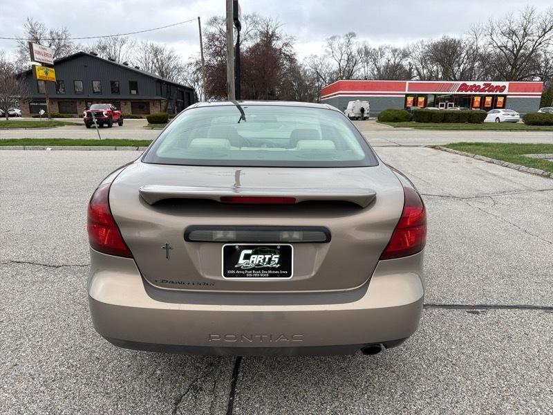 Pontiac Grand Prix Sedan 2007