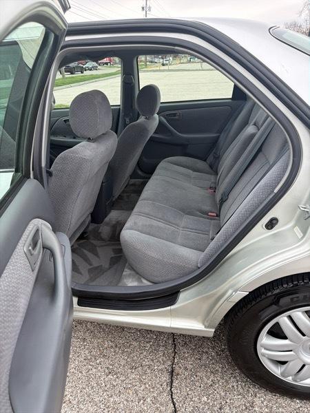 Toyota Camry LE V6 2000