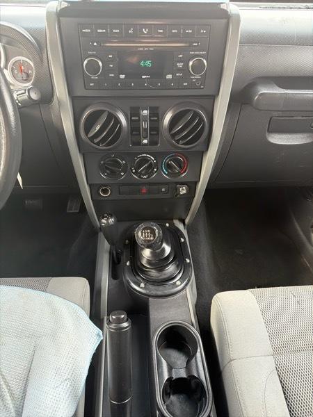 Jeep Wrangler Unlimited Sahara 4WD 2007